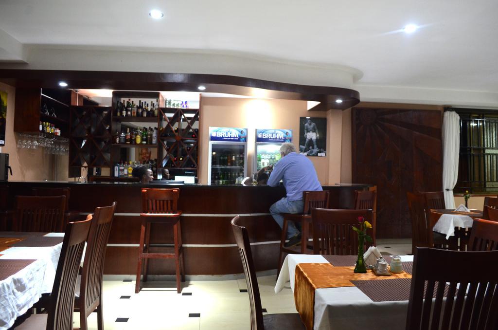 Marie'S Royale Hotel Kampala Eksteriør billede