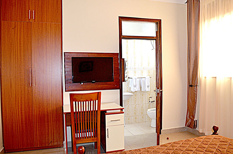 Marie'S Royale Hotel Kampala Eksteriør billede